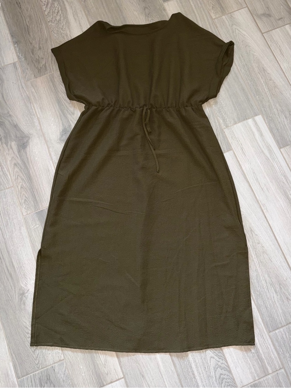 Women’s Olive Drawstring Waist Midi Dress